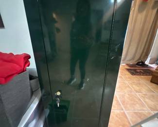 Stack-On secure cabinet