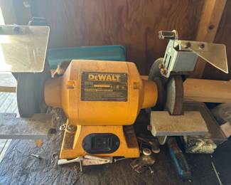 DeWALT bench grinder