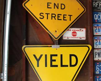 Dead End Street and Yield Signs