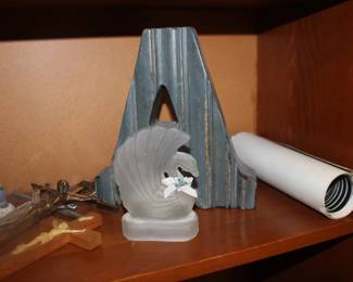 Decorator Items and Crosses