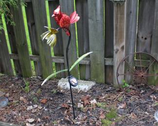 Garden Decorations and Planters 9  