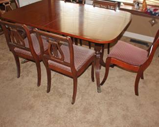 Kuchins Dining Set, Duncan Phyfe Style