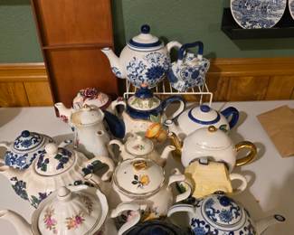 Tea pots