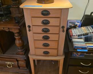 Jewelry armoire