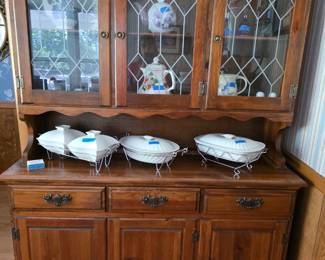 Nice china cabinet