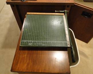 Paper cutter, perfect for crafts
