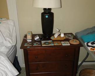 Lots of great coasters and a pair of end tables and a pair of really nice lamps too