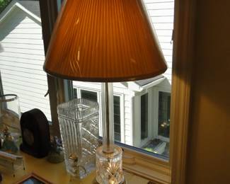 We have a pair of these crystal lamps, this is the right one