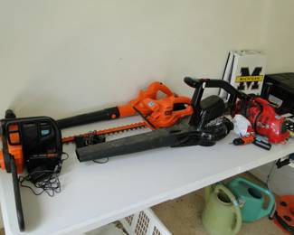 Trimmers and blowers, complete with battery pack too