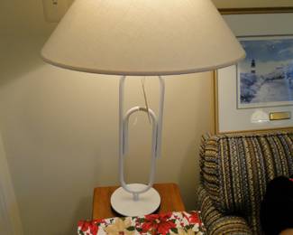 Large paperclip shaped lamp