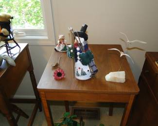 Small pieces of decorative art