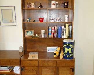Bookcase and storage hutch below. Don't strain your eyes, close up pictures coming here shortly