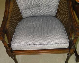 Solo chair