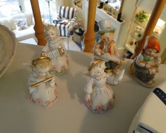Small vintage figures