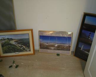 Lots of artwork all on the floor, so you gotta look down