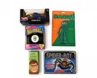 23 VintageToyCollectibleLotMagic8BallGumbySpider