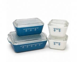 38 VintagePyrexBlueSnowflakeRefrigeratorDishSet