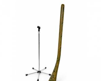 165 DidgeridooStyleWindInstrumentwithAdjustableFloorStand