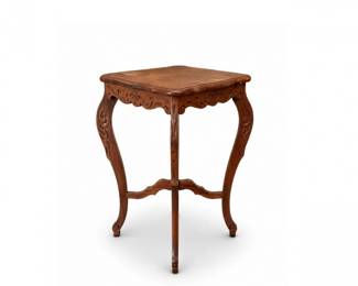 131 VintageFrenchProvincialCarvedWalnutAccentTable