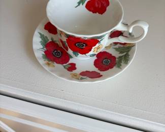 Vintage Roy Kirkham Poppy Tea Cup