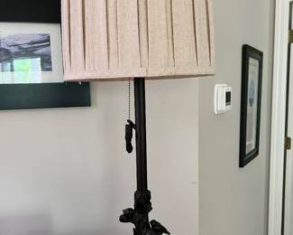 Iron Bird Table Lamp