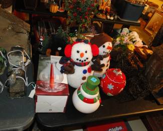 And some fun smiling snowmen too