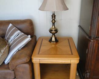 Great vintage side table and table lamp. We have a pair