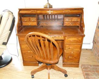 Very nice roll top desk