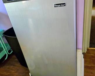 Mini fridge