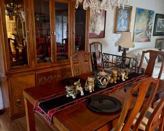Dining room set 6 chairs and leaf 