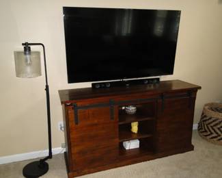 Floor lamp, media console, and flat screen TV