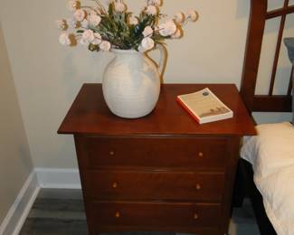 Thomasville nightstand