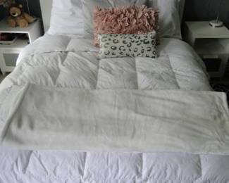 Queen platform bed with all the matching pieces