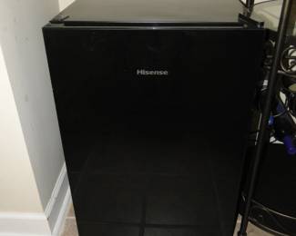 Mini fridge