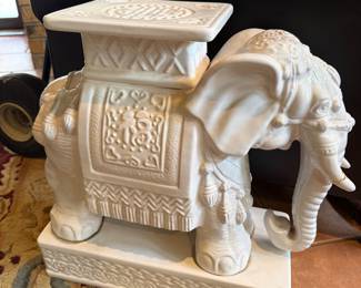 Ceramic Elephant Stand