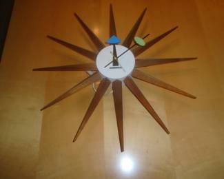 Howard Miller Starburst clock (working)
