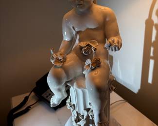 Cherub Porcelain Lamp