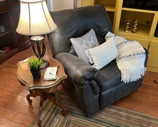 Leather recliner 