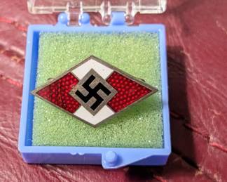 Hitler Youth Badge Diamond M1/72