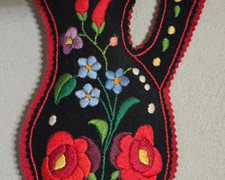 Hungarian Folk Art Embroidered Felt Bag and Pitcher Set second image