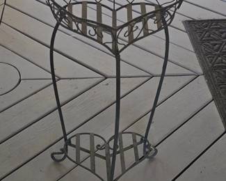Wrought Iron HeartShaped Plant Stand