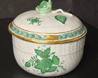 Herend Porcelain Chinese Bouquet Apponyi Green Covered Bowl