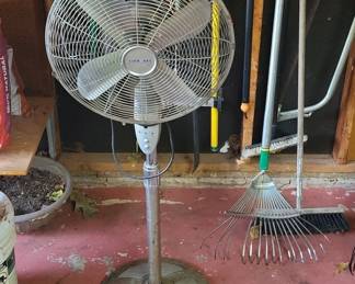 Airworks inch Metal Pedestal Fan