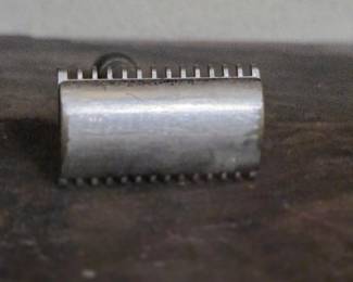 Antique Safety Razor Head second image
