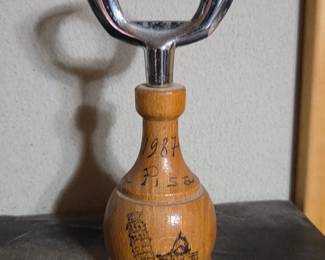 Wooden Corkscrew with Leaning Tower of Pisa Design