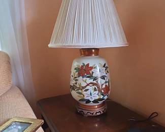 Vintage Chinoiserie Ginger Jar Table Lamp with Floral Motif