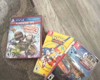 PlayStation 4, Nintendo Switch Video Games Lot