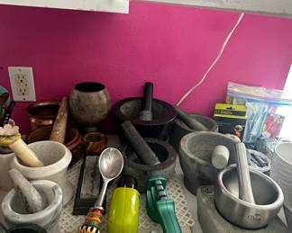 Assorted Mortar and Pestle Set