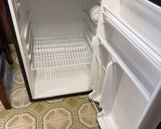 Apt. size refrigerator