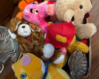 Stuffed toys: clean & in new condition